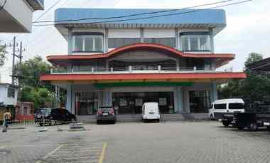 Disewakan Gedung 3 Lantai di Jalan Raya Utama Gresik Kota