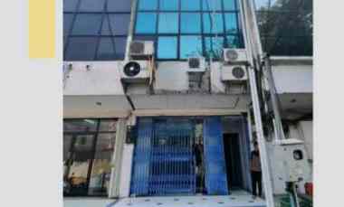 Disewakan Cepat Ruko Hadap Timur 3 Lantai Komplek Perkantoran Bank