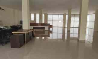 Ruang Komersil Space Kantor Bagus Lantai 2 di Tangerang Selatan