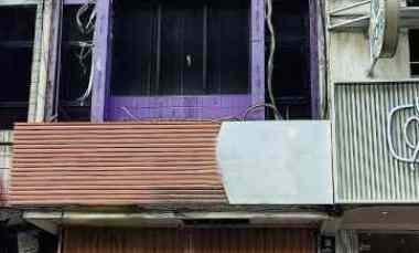 Sewa Ruko 3 Lt, 5x20m, Strategis, Boulevar Raya, Kelapa Gading