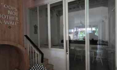 Ruko San Antonio Pakuwon City Surabaya Pusat Kuliner, Parkiran Luas