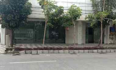 Murah Gedung Ex Showroom Mobil Raya Mayjen Sungkono, Surabaya
