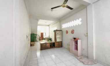 Rumah Disewakan di Jl. Tulang Bawang No. 8, Petisah Tengah, Kec. Medan Petisah, Kota Medan, Sumatera Utara 20111, Indonesia