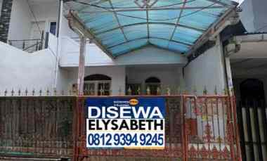 Disewakan Rumah Bagus 2 Lt Belakang Mall Kelapa Gading