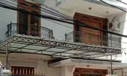 Disewakan Rumah Bagus Jalan 2 Mobil di BCS Kelapa Gading, Nepis