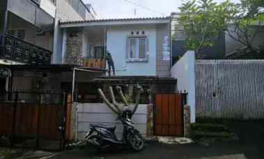 Disewakan Rumah Cirendeu dalam Komplek, Akses 2 Mobil