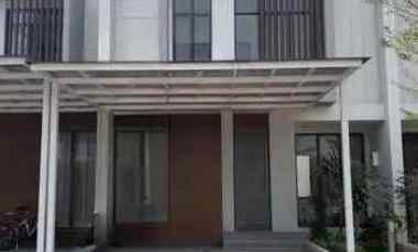 Rumah Disewakan di Cluster Shinano JGC Jakarta Garden City