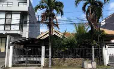 Rumah di Darmo Permai Selatan, Hadap Utara Listrik 3500 Kwh