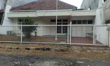 Disewakan Rumah Dgn Halaman Depan Luas di Dharmahusada Indah Selatan