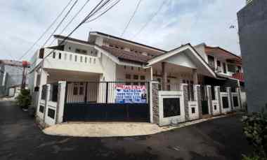 Rumah Hook 2 lantai Luas 239m Type 5KT Duren Sawit Jakarta Timur