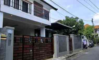 Rumah Disewakan di Jalan gn athena
