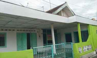 disewakan rumah jl laksda adisucipto km 7