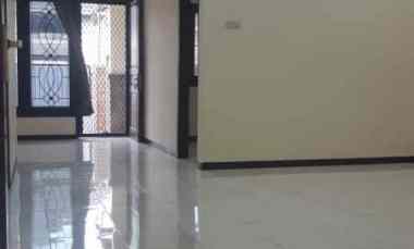 Rumah Semangka Pondok Chandra dekat Raya Merr dan Pintu Tol