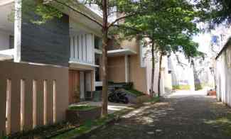 Townhouse Ciputat UIN Kampung Utan Lt. 102m/Lb. 160 M. 160 jt /Thn