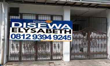 Disewakan Rumah 3 Lt, Cocok untuk Usaha, Strategis, Pinggir Jalan Raya