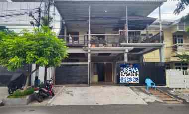 Dijual Rumah Bagus 2 Lt, Semi Furnish, Bebas Banjir, Kelapa Gading