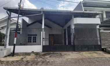 Rumah Klampis Semolo Strategis Mepet MERR, Hokky, Manyar, Semolowaru