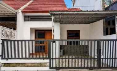 Rumah Disewakan di Komplek Setra Dago Antapani kota Bandung