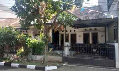 Sewa/jual Rumah Nyaman Komplek Tanjungsari Asri Barat Antapani Bandung