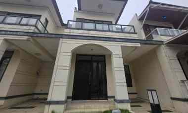 Disewa Rumah 2 Lantai Siap Huni Bersih Rapi di Gracia Lavon Swan City