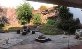 Dijual / Disewakan Rumah di Jalan Raya Dharmahusada Indah