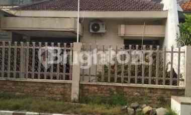 Rumah Manyar Semi Furnish dekat Kuliner Manyar, Kertajaya, Aray