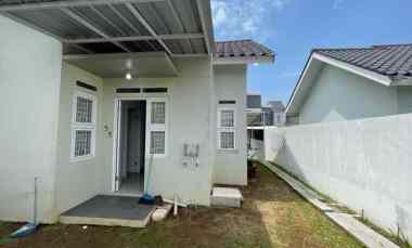 Dikontrakan Rumah Tahunan, 3 Kamar Tidur, Cocok untuk Pasutri Baru