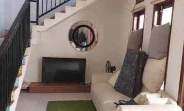 Sewa Rumah Hunian 2 Lantai di Pisangan Ciputat dekat Fasiltas Umum