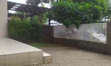 Rumah Bagus Terawat Semi Furnished 2 Lt di Pondok Indah