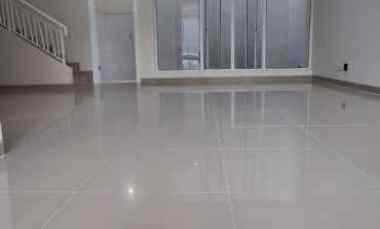 Rumah Gress 2 Lantai Jasmine Puri Galaxy Tengah Kota Surabaya Timur
