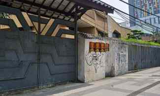 Rumah Lebar 50 Nol Jalan HR Muhammad dekat Mayjen Sungkono, Surabaya