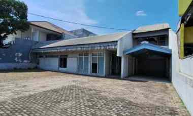 Rumah Luas 800 m2 Raya Jemursari Cocok untuk Kantor, Klinik, Restoran Dl