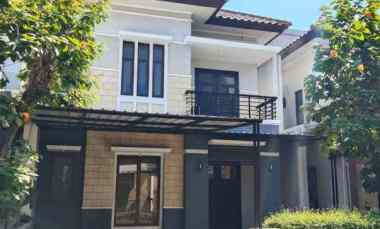disewakan rumah royal residence