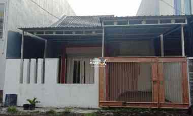 Disewakan Rumah di Sentra Point Raya Gunung Anyar Sawah dekat UPN