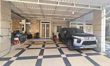 Disewakan Rumah Bagus di Cluster Palm Summarecon Bekasi