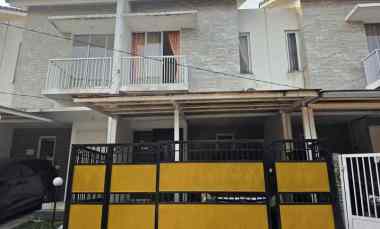 Disewakan Rumah 2 Lantai dekat Komersial di Talaga Bestari Tangerang