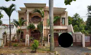 Disewakan Rumah Mewah dan Bagus 2 Lantai di Taman Modern Cakung