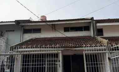 Jual Rumah Komplek Strategis Srengseng