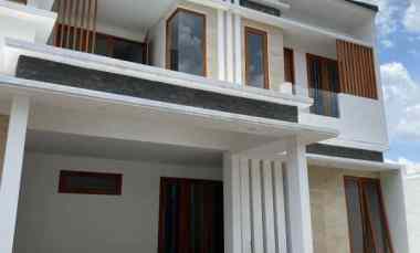 eksklusif rumah mewah full furnished dekat ugm jih