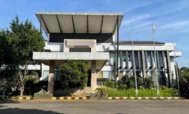 Ex. Pabrik Besi Gresik, Nol Jalan, Strategis