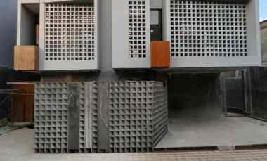 Rumah Dijual di Duren Sawit