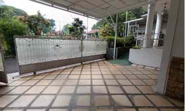 For Sale Rumah Luas Ideal Keluarga Besar di Cimahi