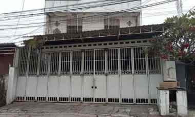 Gedung Kantor dan Workshop Manyar Kartika, Strategis