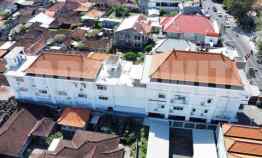 Komersial Dijual di jalan hayam wuruk