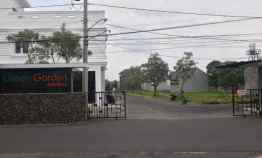 Green Garden Residence,Baturan dekat dengan Manahan