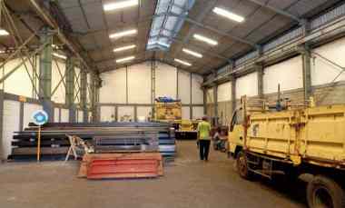 Gudang Antropolis Margomulyo, Ada Kantor 2 Lantai