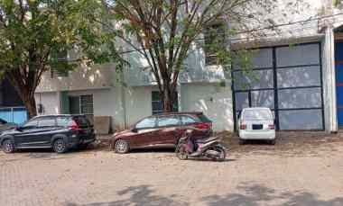 Komersial Dijual di Safe And Lock