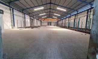 Gudang Margomulyo Permai, Selatan Ada Kantor