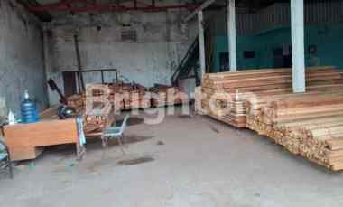 Gudang Nol Jalan Pandugo, Row Jalan 2 Mobil