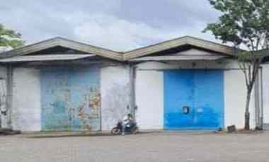 gudang permai lantai cor ada kantor toilet anti rayap